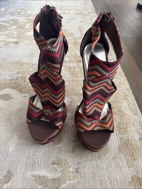 Body Central Zigzag Strappy High-Heel Sandals - Brown/Orange/Red
